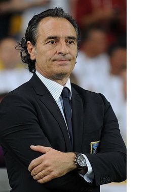 Eski Galatasaray Teknik Direktörü Cesare Prandelli geri dönüyor!