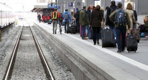 Almanya Münih'te bir tren istasyonuna bıçaklı saldırı bir ölü