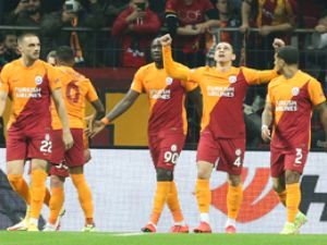 Cim bom Marsilya'yı yıktı: 4-2