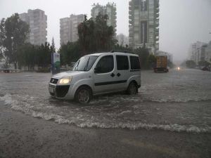 Antalya'nın 3 ilçesinde okullar yarın tatil