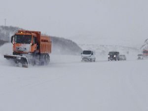 Bingöl-Diyarbakır yolu ulaşıma kapandı