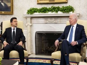 Biden ve Zelensky telefonda görüştü