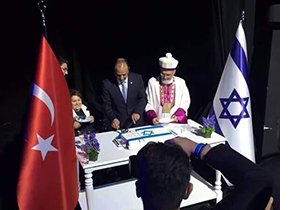 Vali yardımcısı İsrail'in kuruluşunu kutladı!