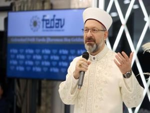 Diyanet İşleri Başkanı Erbaş: Gençlerimizi manevi değerlere uygun yetiştirmeliyiz