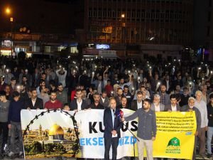 Diyarbakır Kudüs için meydanlara indi