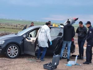 Dünden beri kayıp olan genç, aracında ölü olarak bulundu