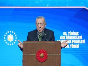 Cumhurbaşkanı Erdoğan: 100 milyon yardımcı kaynağı öğrencilerimize teslim ediyoruz