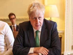 İngiltere Başbakanı Boris Johnson güvenoyu aldı