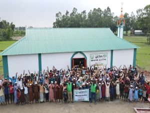 Avrupa Yetim Eli'nden Bangladeş'e cami