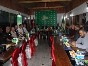 Yapıcıoğlu Tokat’ta esnaf ve kanaat önderleriyle bir araya geldi