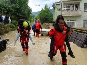 AFAD: Selde mahsur kalan 235 kişi tahliye edildi