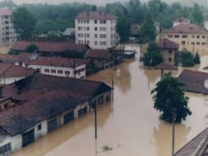 Sel bölgesinde yaklaşık 3 bin ihbar yapıldı, kayıp 2 kişi hâlâ aranıyor