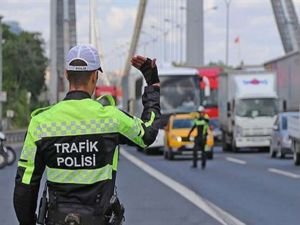 Bayramda trafik güvenliği 164 bin personelle sağlanacak