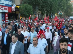 Şanlıurfa'da 15 Temmuz yürüyüşü