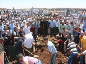 28 Şubat sürecinin mücadele adamı Melle Abuzer Ağırağaç defnedildi