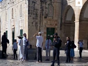 İşgalci siyonistlerin Mescid-i Aksa baskınları aralıksız sürüyor