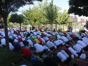 Şanlıurfa'da "Hayat Namazla Güzeldir" etkinliğine yoğun katılım