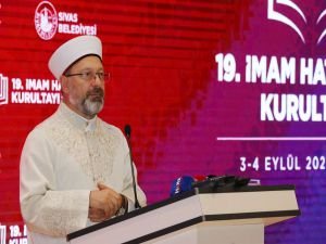 Erbaş: İmam-hatip nesli yüce bir inancın ve medeniyetin temsilcisidir