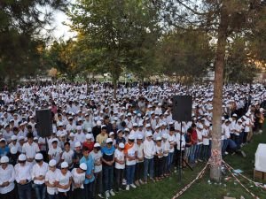 Batman’da 2 bini aşkın çocuk namazla tanıştı