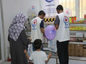 Yetimler Vakfından Şanlıurfa'da onlarca öğrenciye kırtasiye yardımı