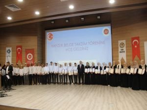 Cizre’de 37 hafız ve hafize için tören düzenlendi