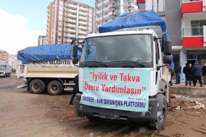 STK’lardan Sur'a 3 kamyon yardım