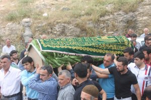 PKK’nın katlettiği muhtar toprağa verildi