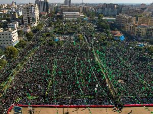 HAMAS, kuruluşunun 35'inci yılını büyük bir coşkuyla kutluyor