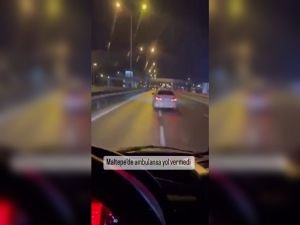 Ambulansa yol vermeyen sürücünün belgesine el konuldu