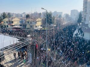 Batman halkı Kur'an için meydanlara indi