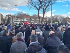 Konya’da "Kur’an-ı Kerim’i Müdafaa" yürüyüşü yapıldı