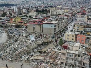 Kandilli Rasathanesi: Daha önce alışılagelmiş bir deprem hareketliliği değil, Türkiye 3 metre kaymış durumda