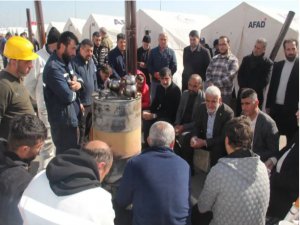 Yapıcıoğlu, Antakya’da depremzedelerle bir araya geldi