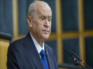 Bahçeli'den emekli maaşlarına seyyanen zam çağrısı