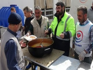 Umut Kervanı Genel Başkanı Kurtaran Malatya’daki yardım çalışmalarını inceledi