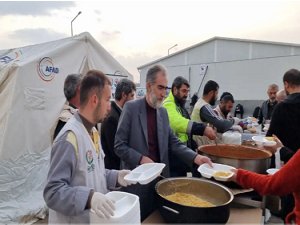 Yetimler Vakfı Genel Başkanı Karavil Malatya’da aşevinde incelemelerde bulundu