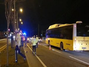 Diyarbakır-Silvan karayolu üzerinde bulunan çadır kent girişinde kaza: 1 ölü, 1 ağır yaralı