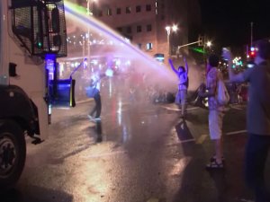 İşgal içlerinde Netenyanu'nun toprak yargı düzenlemesine karşı kitlesel protestolar