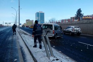 Yolun buzlanması Trafik kazasına sebep oldu