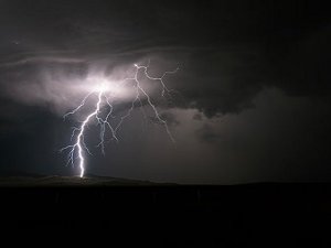 Meteoroloji'den bazı bölgeler için gök gürültülü sağanak uyarısı