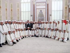 Diyanet İşleri Başkanı Erbaş: Ülke olarak hafızlarımızın kıymetini bilelim