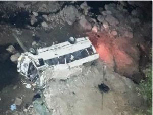 Pakistan'da iki ayrı trafik kazası: 13 ölü 41 yaralı