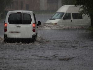 Meteorolojiden 5 il için gök gürültülü sağanak uyarısı