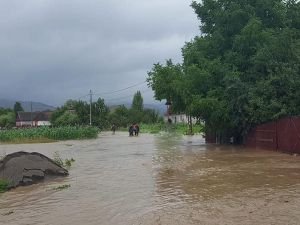 Nevşehir'de sağanak sele yol açtı