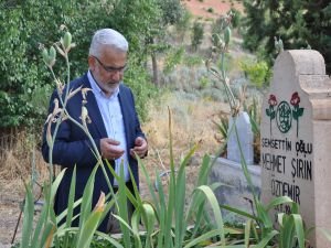 HÜDA PAR Genel Başkanı Yapıcıoğlu’ndan kabir ziyaretleri