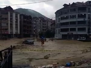 Karadeniz'de sağanak etkili oldu