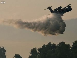 Yunanistan'da yangın söndürme uçağı düştü