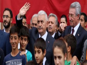 Başbakan Yıldırım, Erzincan’da asker aileleriyle buluştu