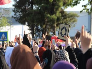 Kur’an’a Saygı Mitingi'ne katılan Kur'an muhafızı halk: Kur'an'a sahip çıkmak Müslüman olarak görevimizdir