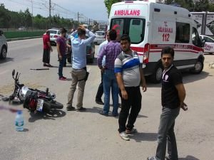 Motosiklet otomobile çarptı: 1 ölü